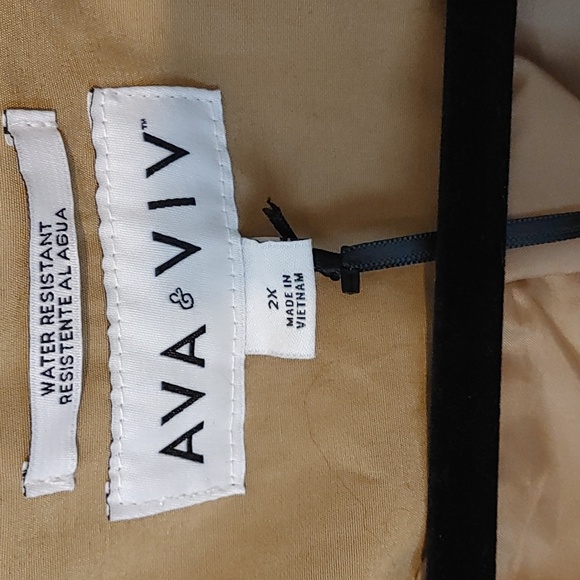 NWT Waterproof Belted Trench Coat 2X Green/Tan Lightweight Scandinavian - Picture 3 of 9